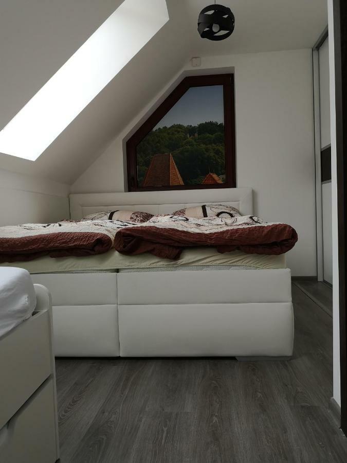 Centrum Apartman Leyla 바르데요프 외부 사진